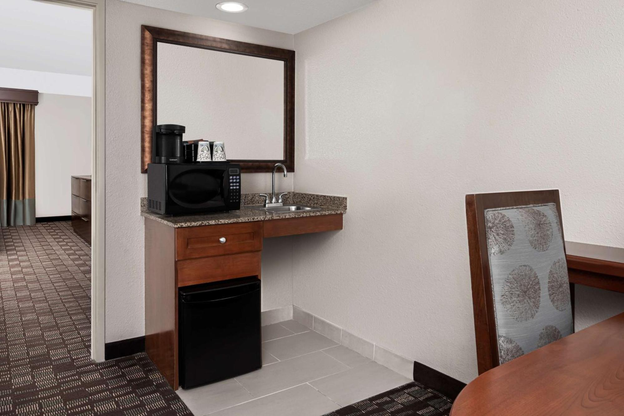 Embassy Suites By Hilton Nashville Airport Kültér fotó